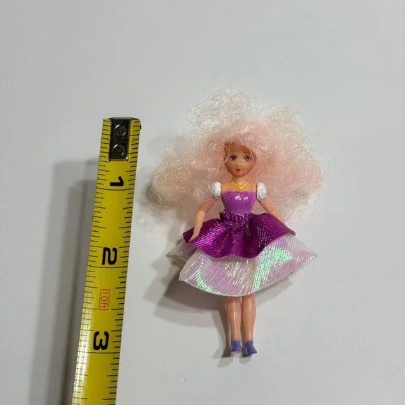 Vintage 1993 Princess of the Flowers Fairy Cherie doll and playset - Picture 11 of 12